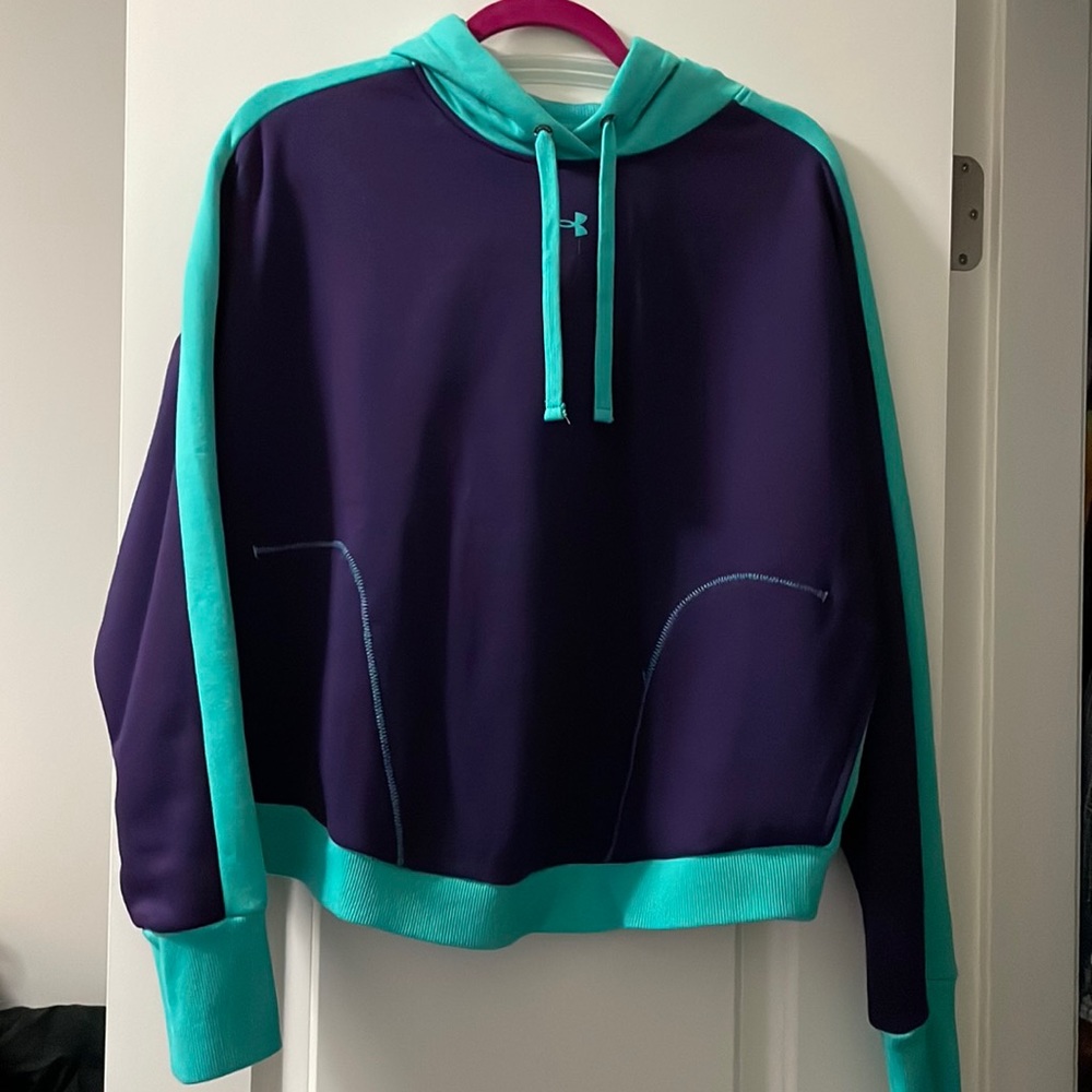 Under Armour hoodie size Large
